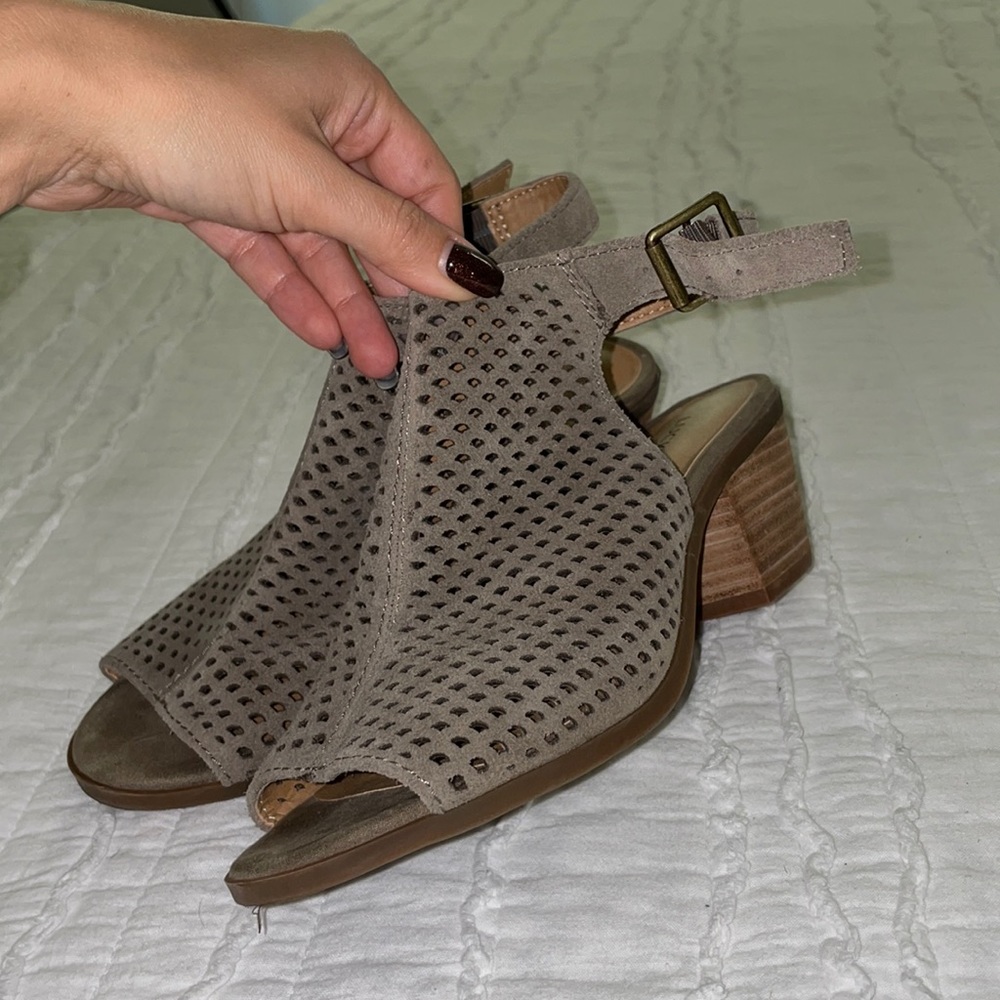 Lucky Brand heels